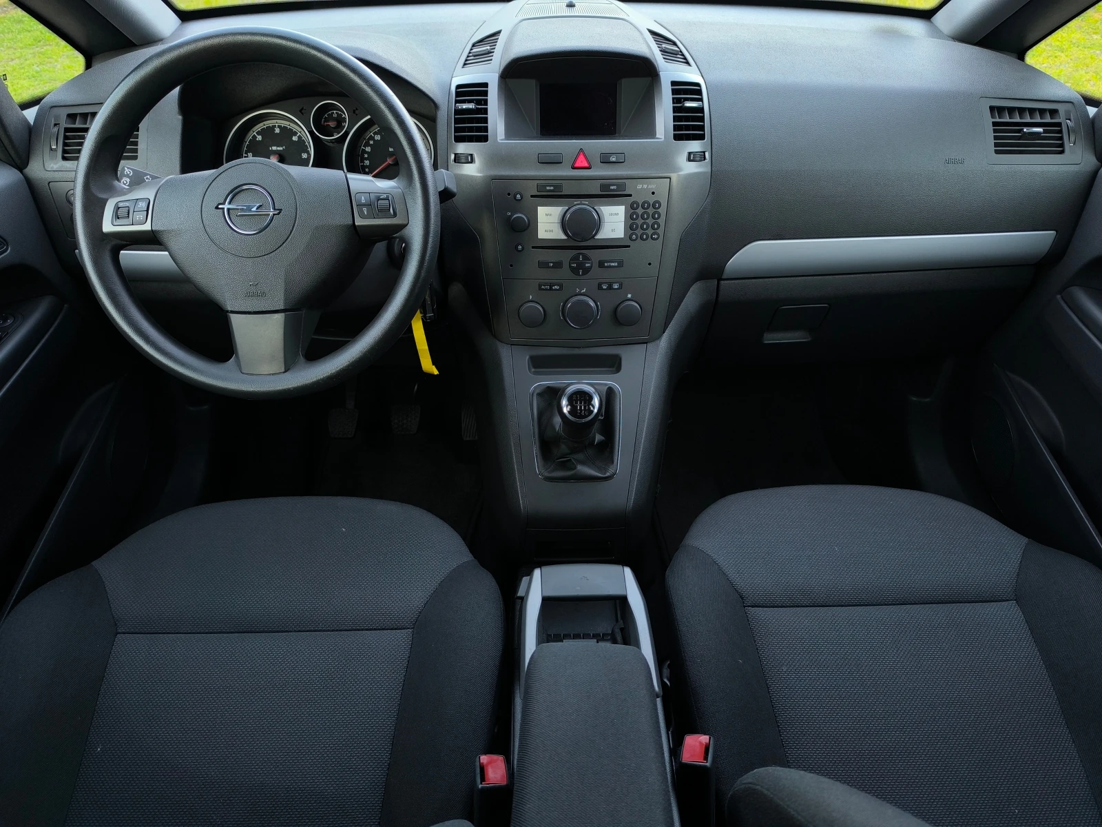 Opel Zafira -FACE LIFT-1.9CDTI-150кс-7 места-6 скорости-КЛИМА-, снимка 12 - Автомобили и джипове - 54604932