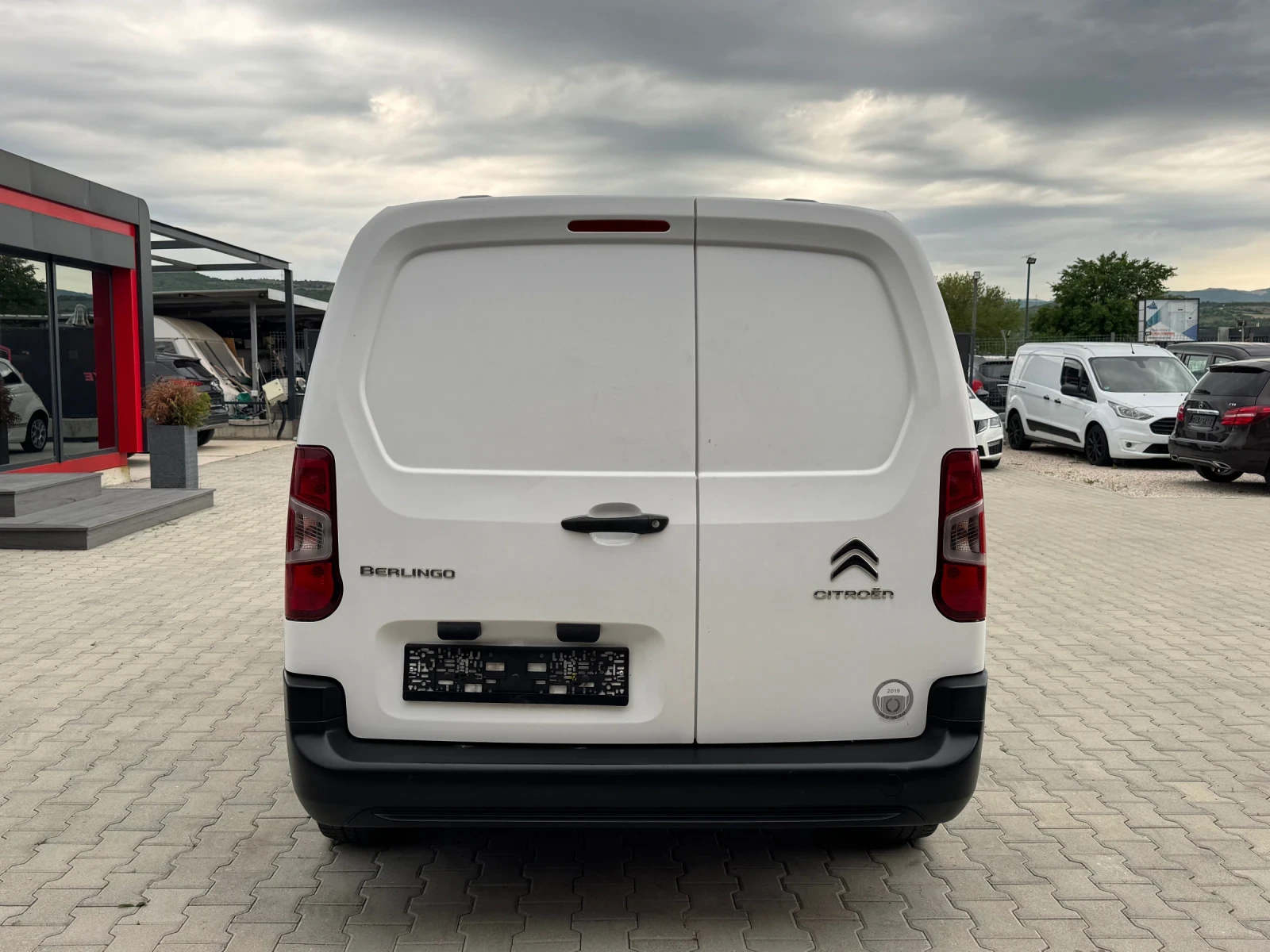 Citroen Berlingo 1.5HDI LONG , снимка 4 - Автомобили и джипове - 54646590