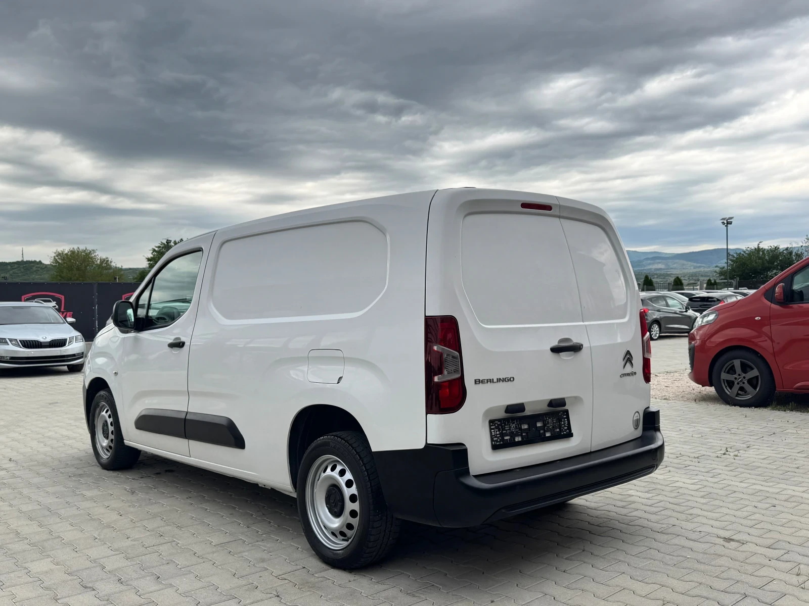 Citroen Berlingo 1.5HDI LONG , снимка 3 - Автомобили и джипове - 54646590