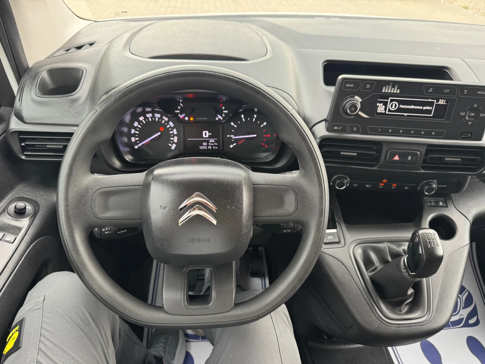 Citroen Berlingo 1.5HDI LONG , снимка 11 - Автомобили и джипове - 54646590