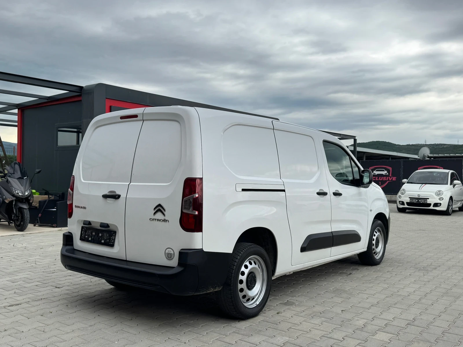 Citroen Berlingo 1.5HDI LONG , снимка 5 - Автомобили и джипове - 54646590