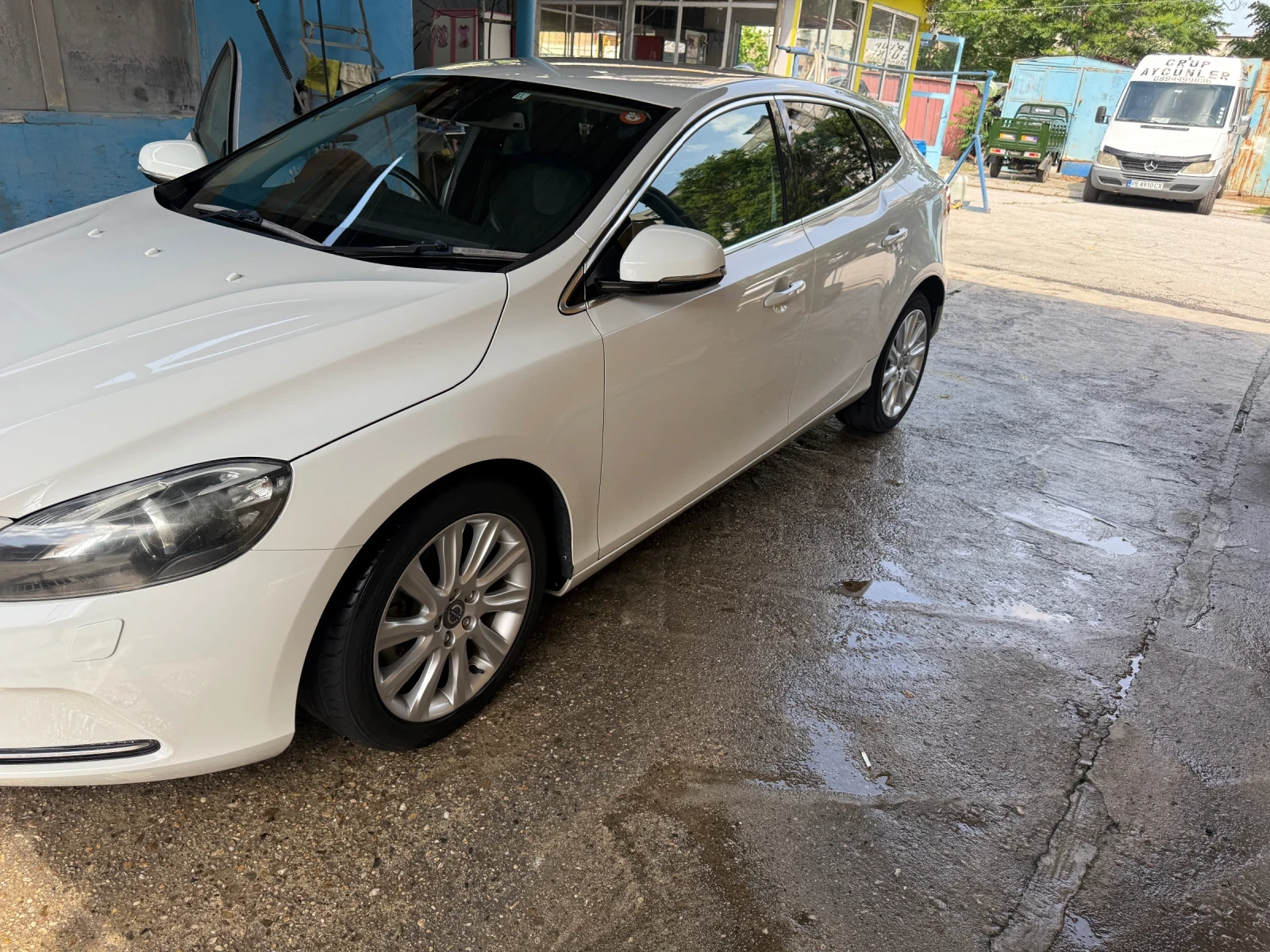 Volvo V40, снимка 3 - Автомобили и джипове - 54682953