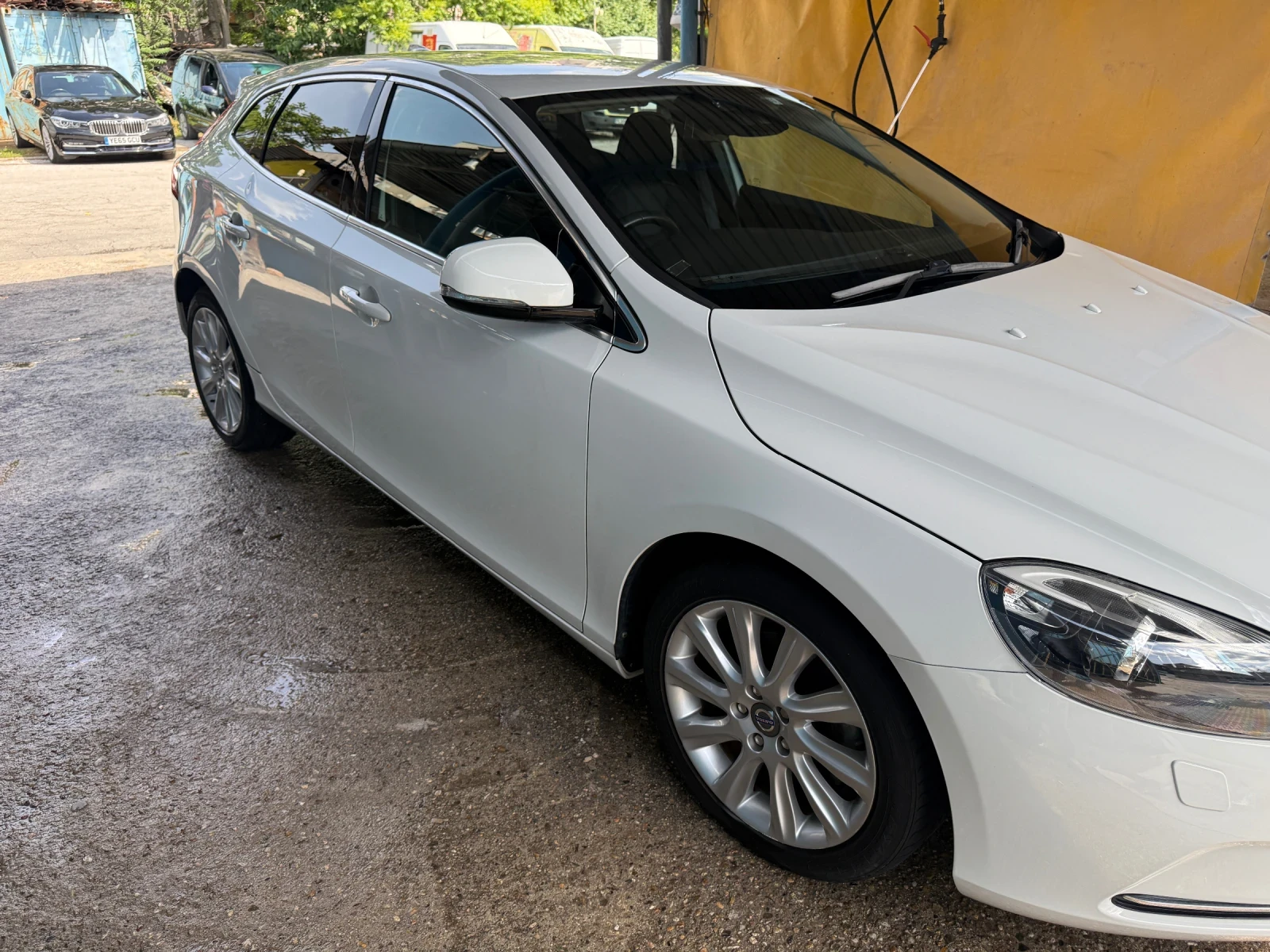 Volvo V40, снимка 4 - Автомобили и джипове - 54682953