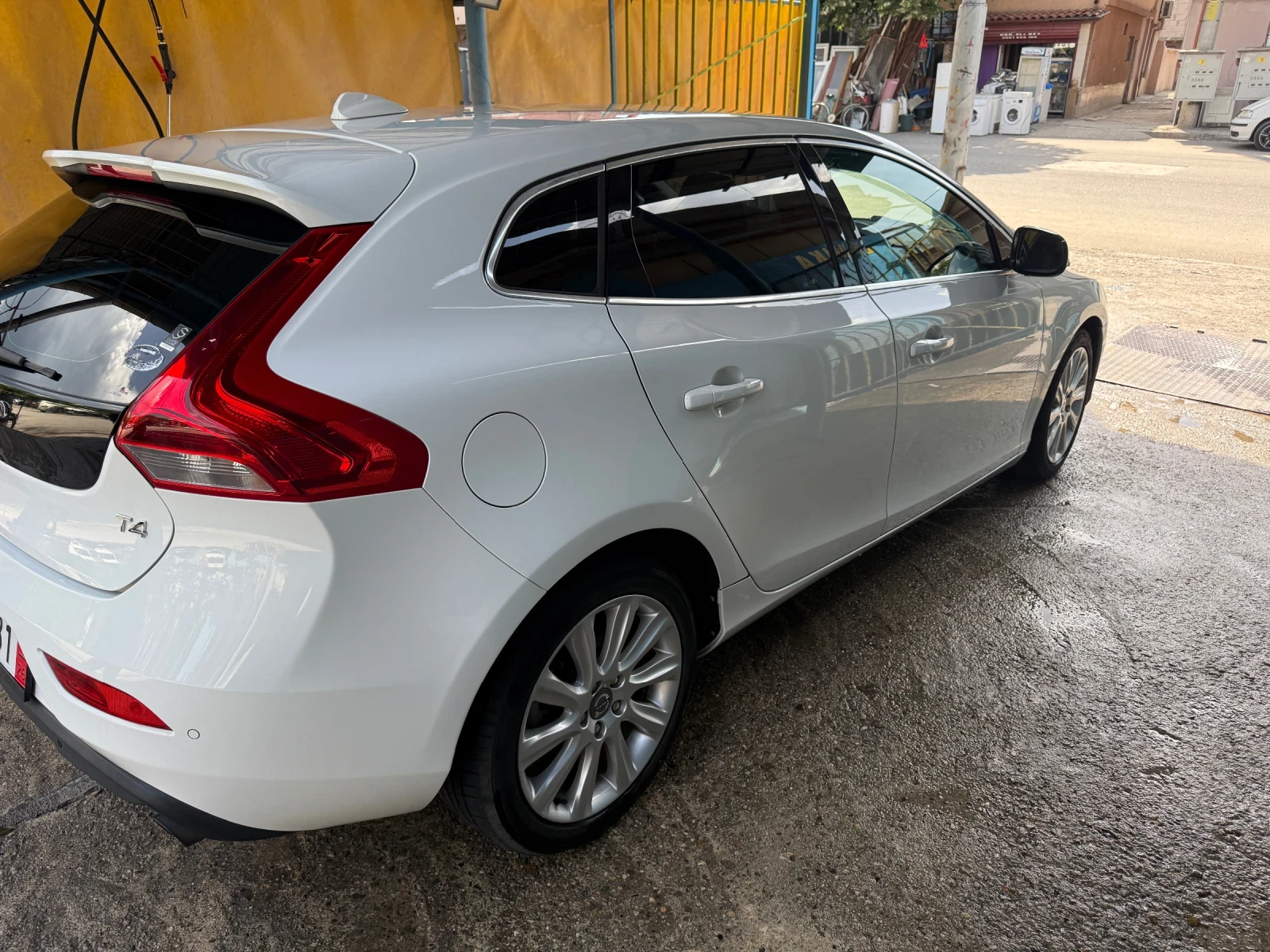 Volvo V40, снимка 5 - Автомобили и джипове - 54682953