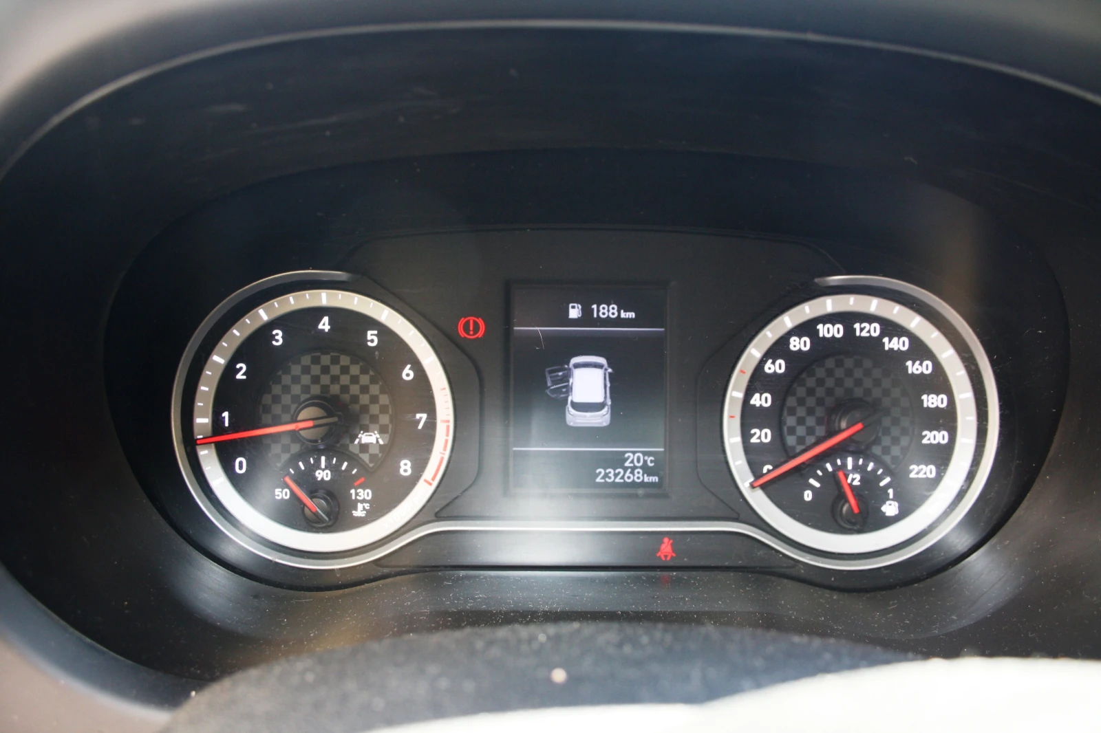 Hyundai I10 Генерация III, снимка 14 - Автомобили и джипове - 54943053