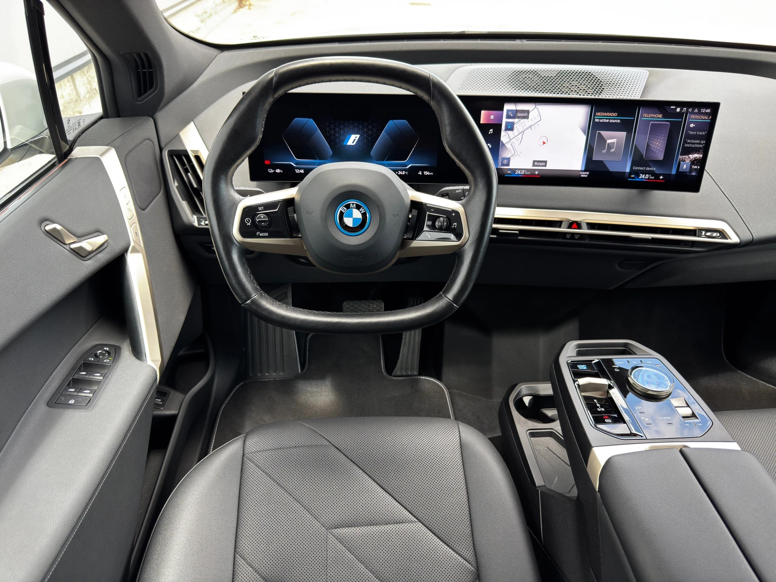 BMW iX xDrive40 Sport Paket 🇩🇪, снимка 11 - Автомобили и джипове - 54973071