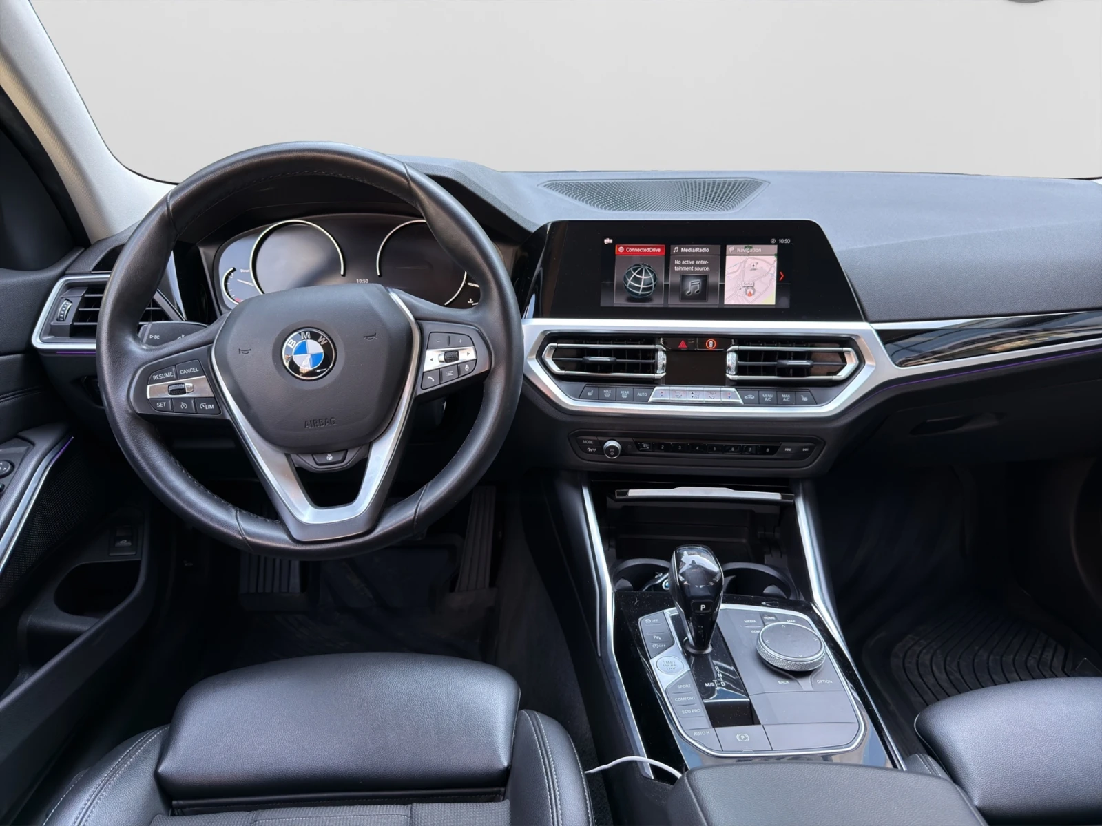 BMW 320 xDrive, снимка 7 - Автомобили и джипове - 55311626