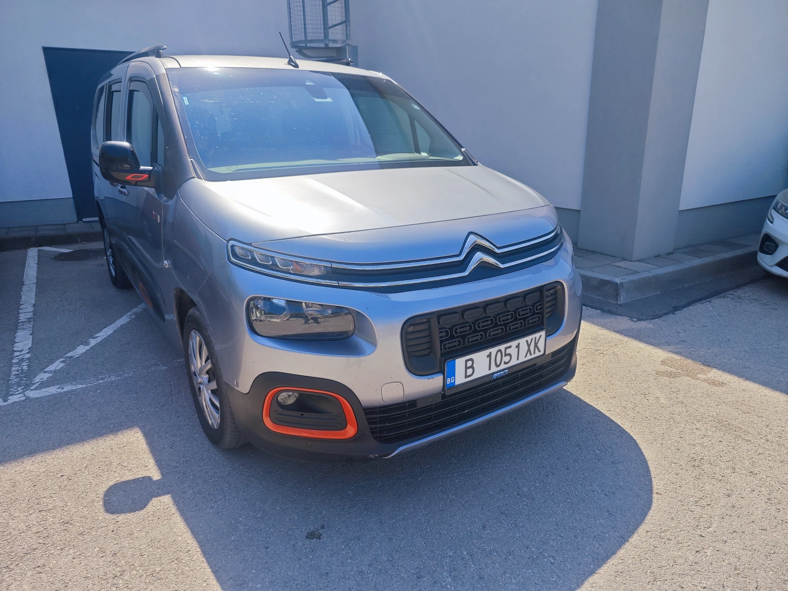 Citroen Berlingo 6+ 1, снимка 2 - Автомобили и джипове - 55436670