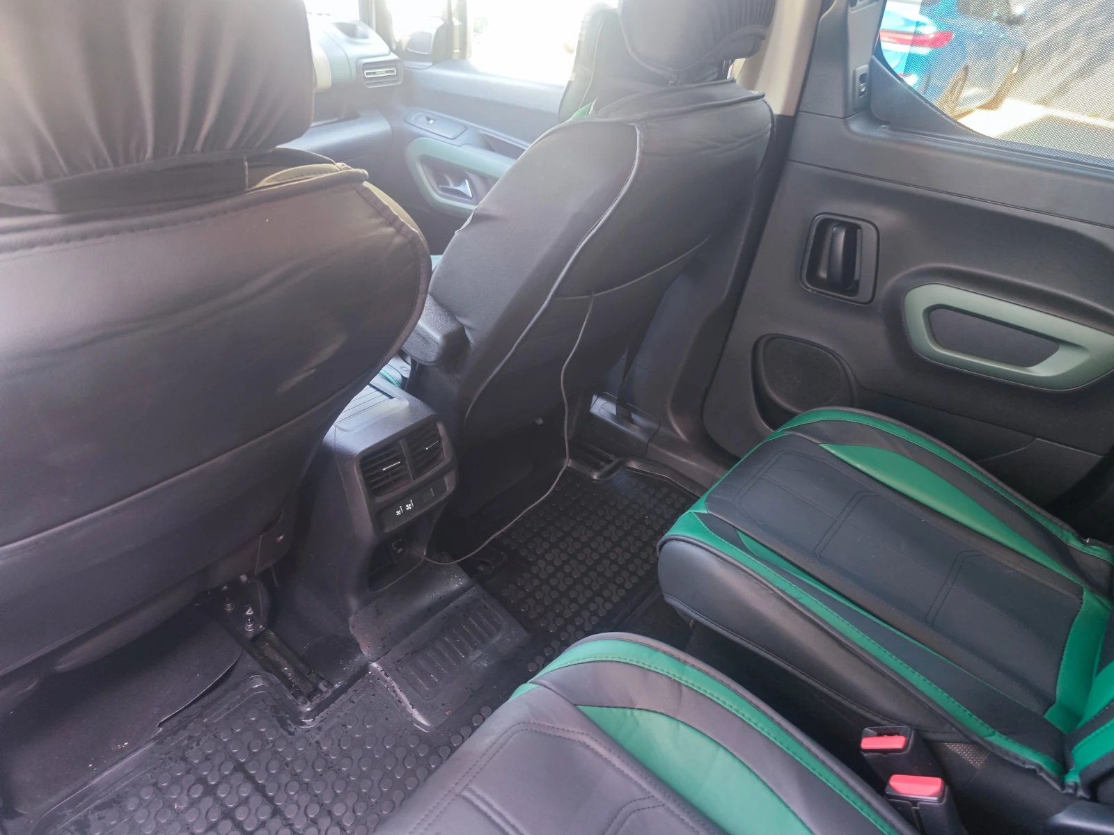 Citroen Berlingo 6+ 1, снимка 9 - Автомобили и джипове - 55436670