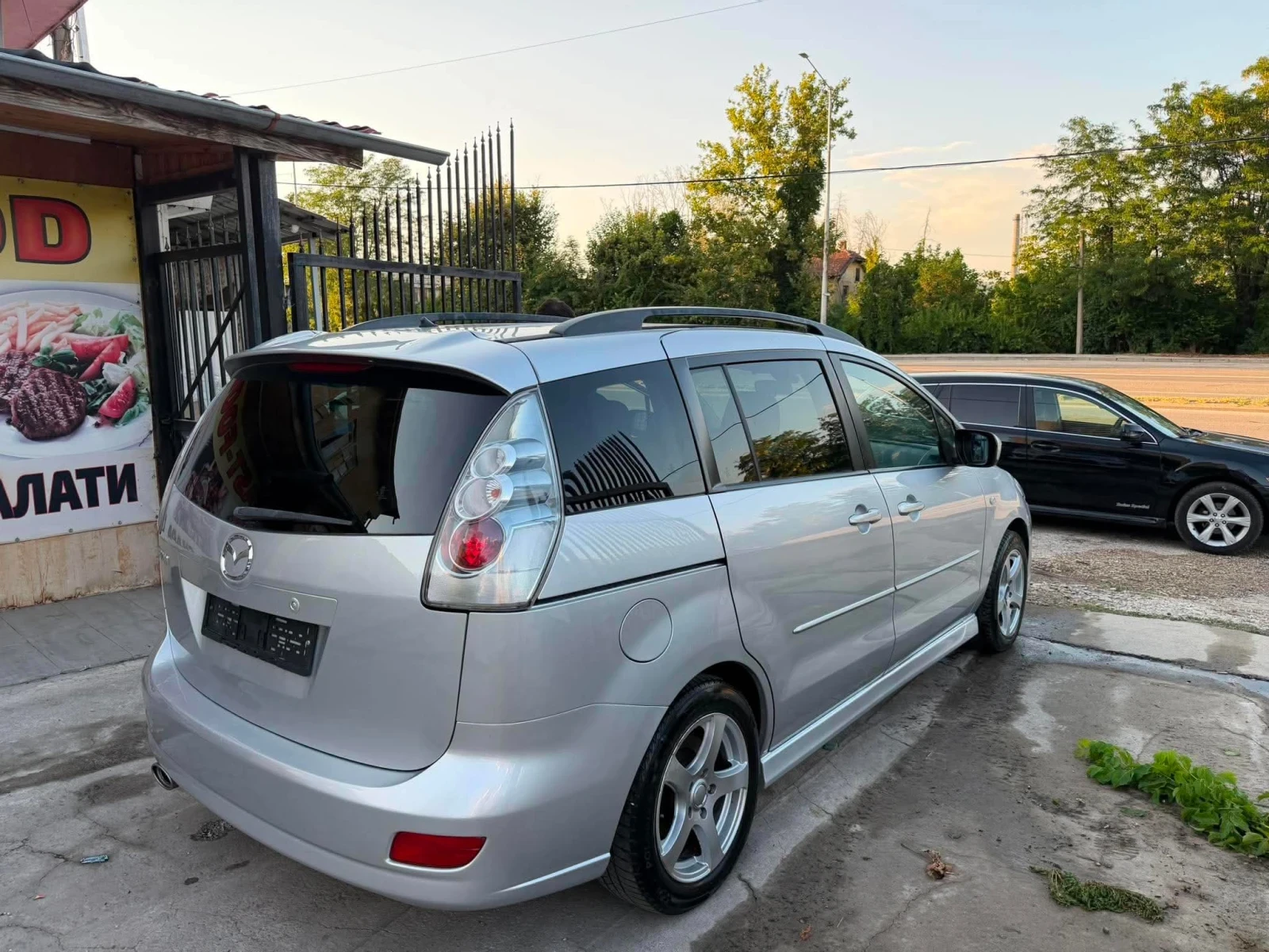 Mazda 5 2.0Бенз Швейц ТОП, снимка 2 - Автомобили и джипове - 55609192