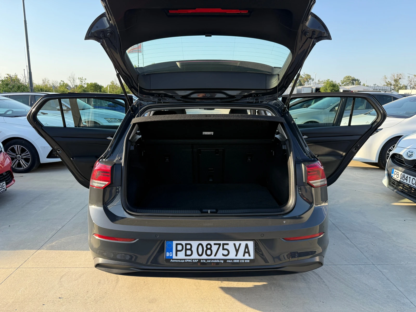 VW Golf 1.5 E-TSI 150кс А/Т, снимка 11 - Автомобили и джипове - 55779193