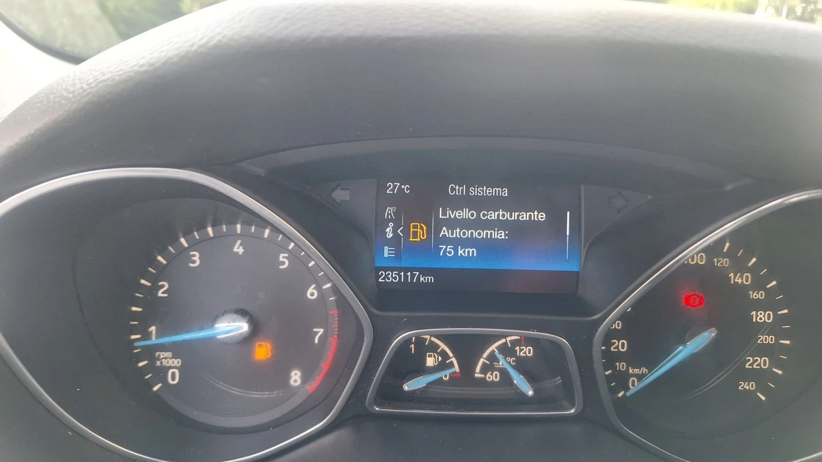 Ford Focus 1.6 GPL Facelift Euro6, снимка 12 - Автомобили и джипове - 55888076