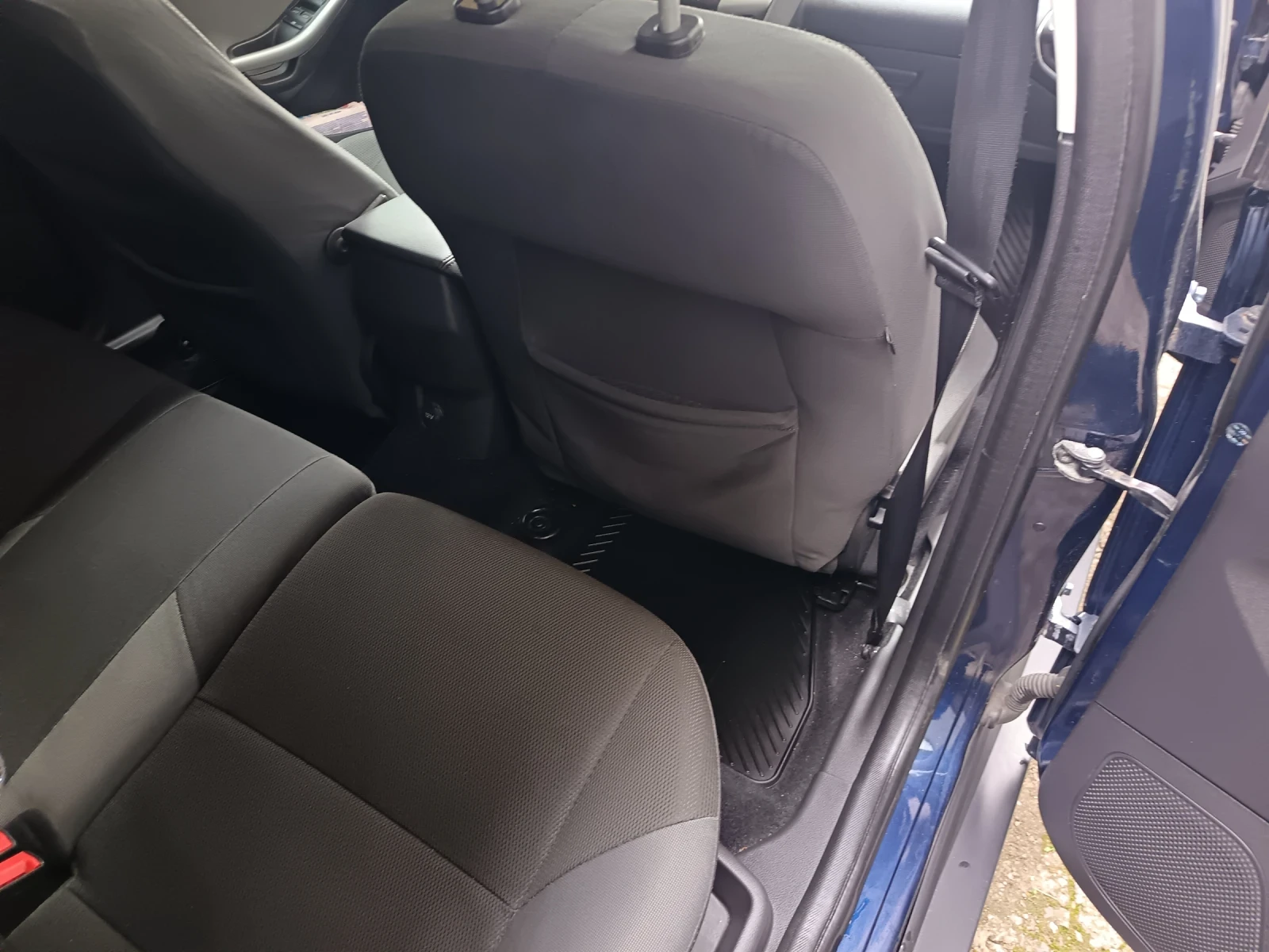 Ford Focus 1.6, снимка 14 - Автомобили и джипове - 56201281