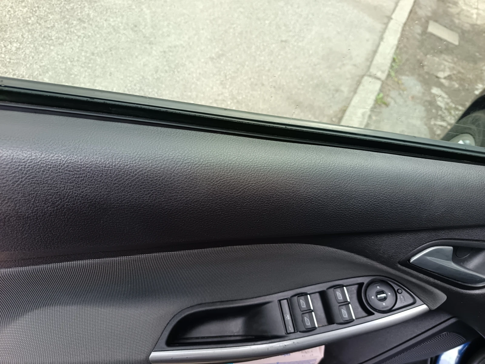 Ford Focus 1.6, снимка 9 - Автомобили и джипове - 56201281