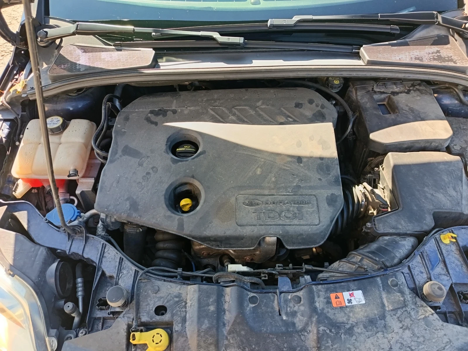 Ford Focus 1.6, снимка 17 - Автомобили и джипове - 56201281