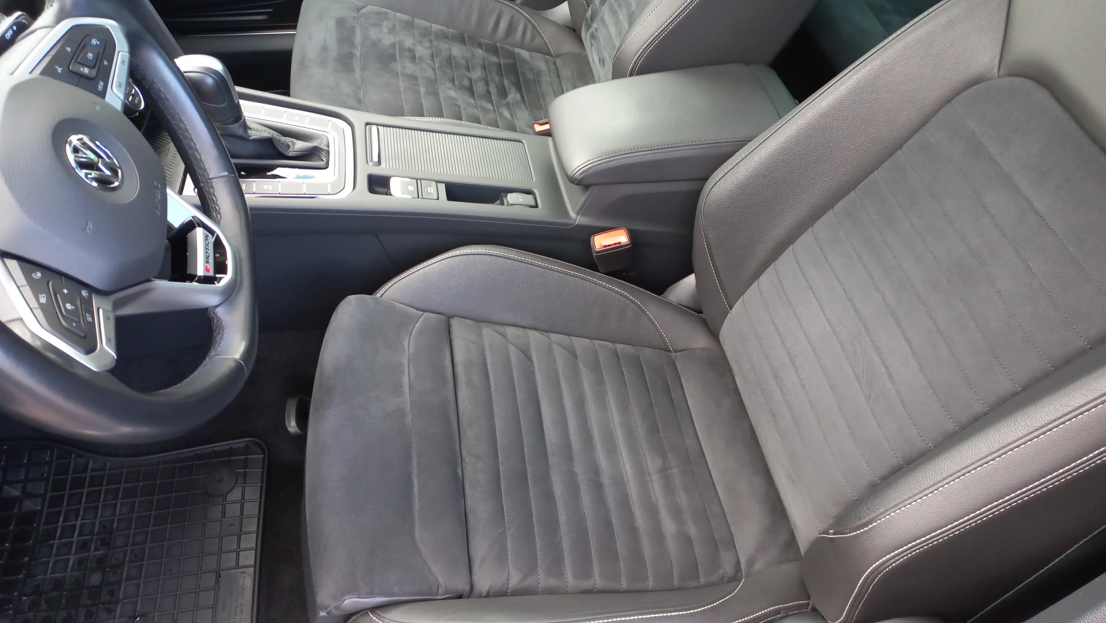 VW Passat B8.5 2.0TDI 4Motion, снимка 10 - Автомобили и джипове - 56261993