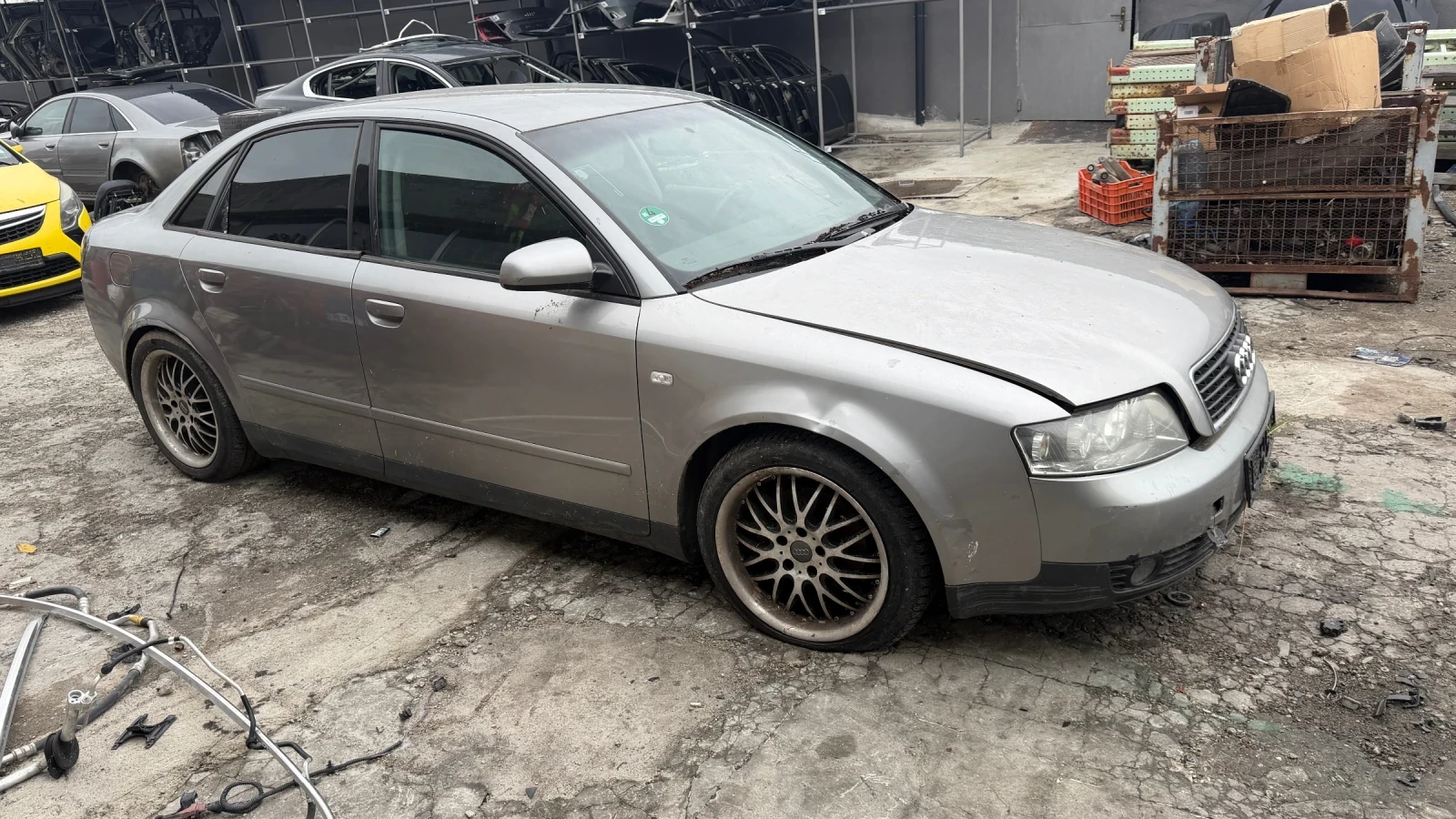 Audi A4 2.0, снимка 4 - Автомобили и джипове - 56485200
