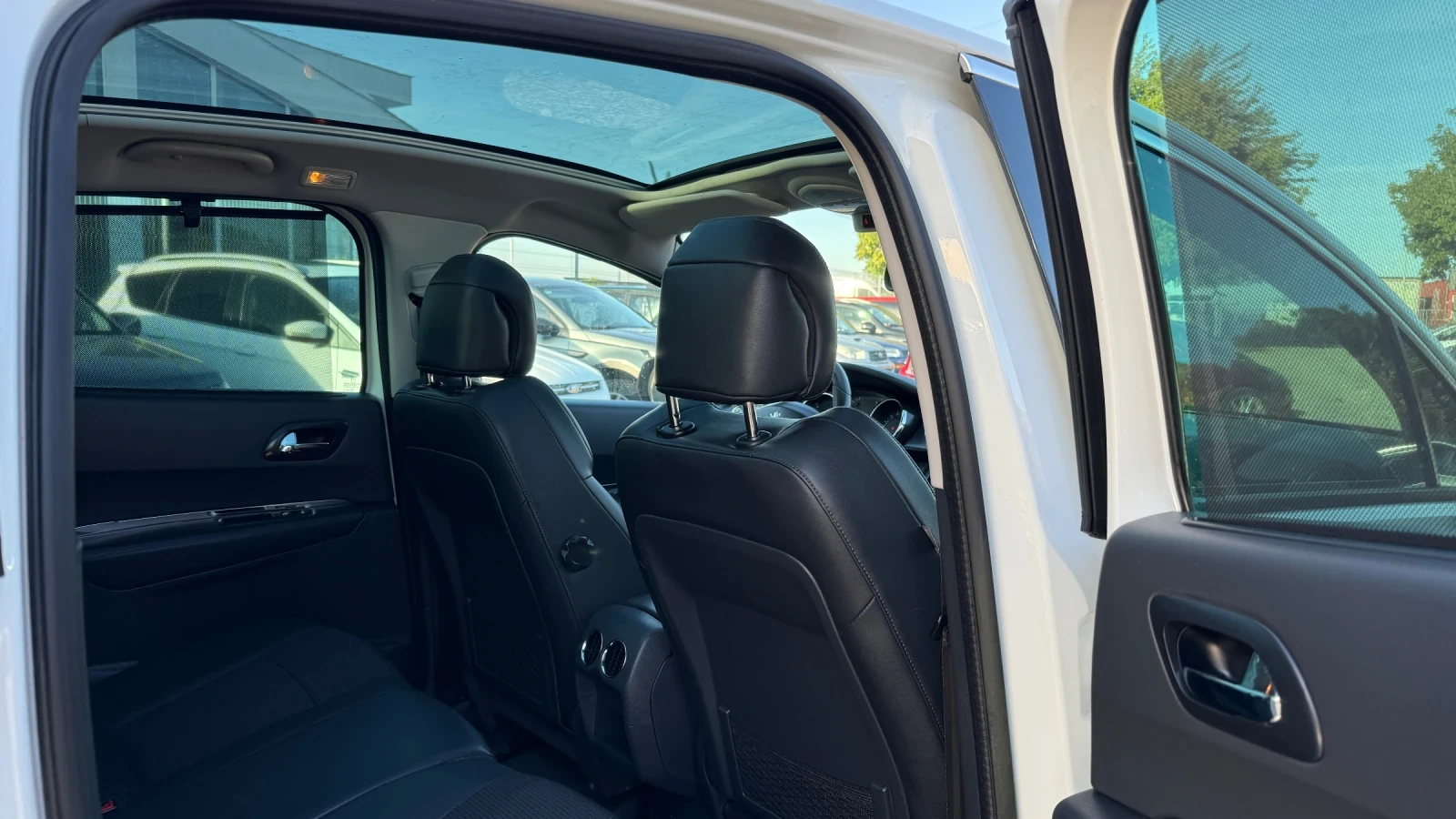 Peugeot 3008 1.6 HDI, снимка 8 - Автомобили и джипове - 56582655