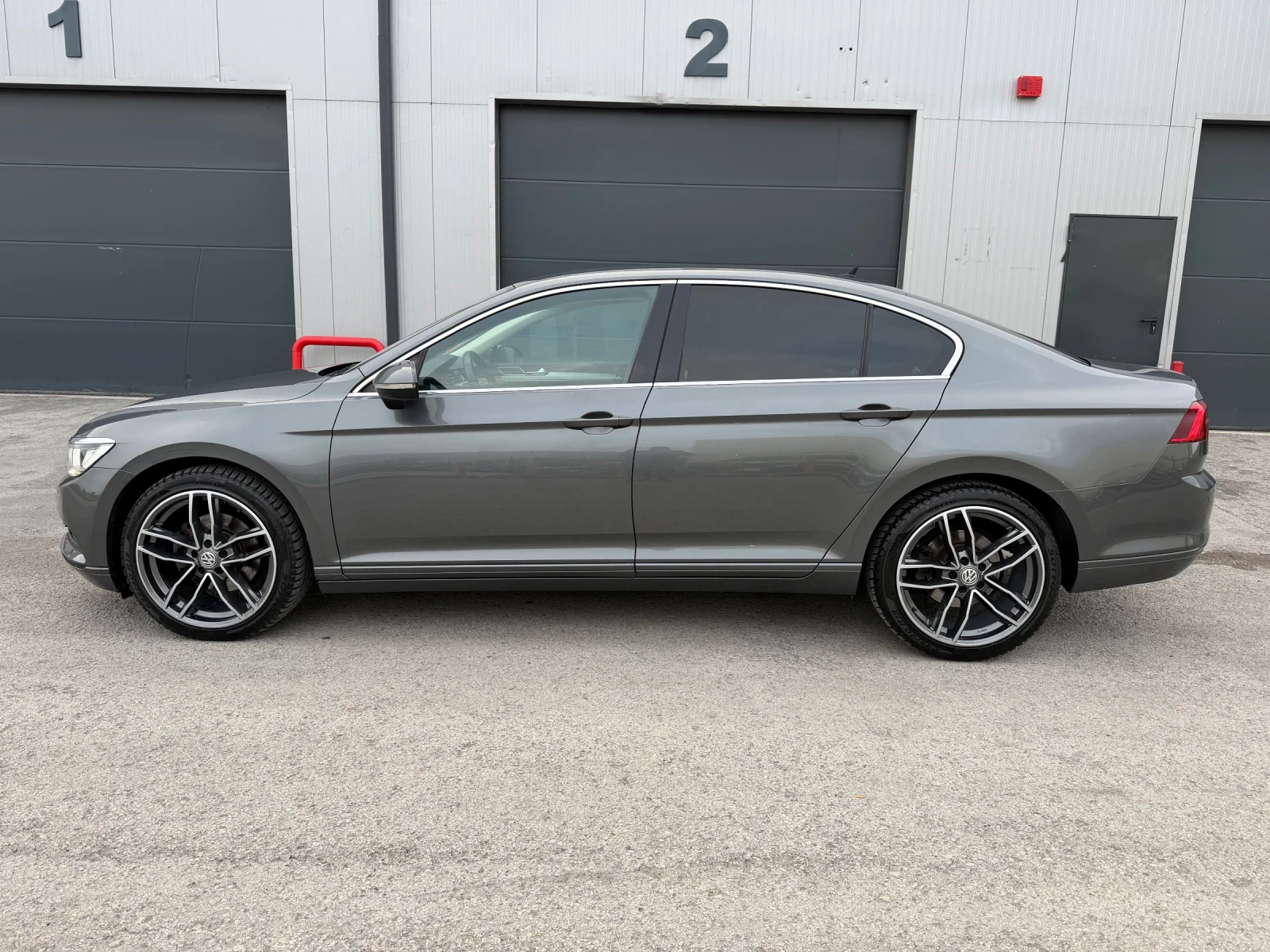 VW Passat 2.0tdi 150k.c* DSG* Led* ЛИЗИНГ* , снимка 7 - Автомобили и джипове - 56749019