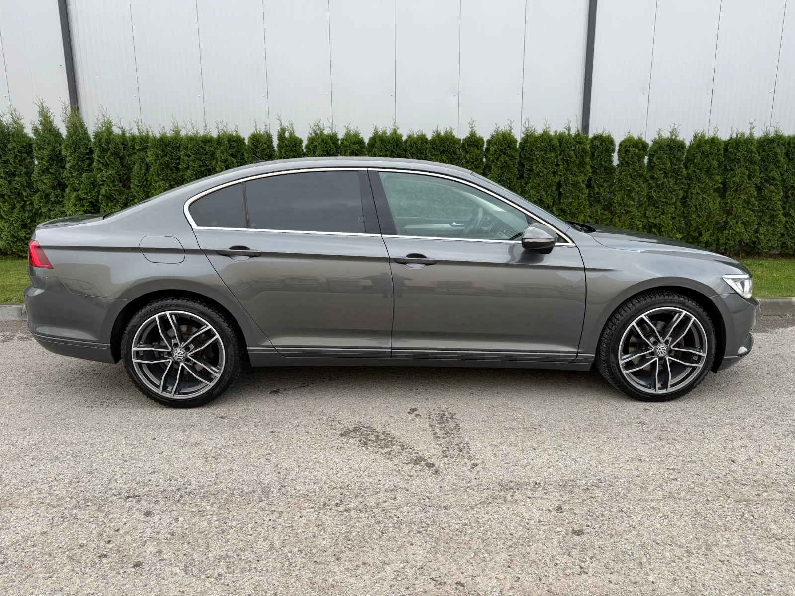 VW Passat 2.0tdi 150k.c* DSG* Led* ЛИЗИНГ* , снимка 3 - Автомобили и джипове - 56749019