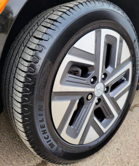 Hyundai Kona EV FACELIFT 64KW 204hp - 16500 € / 32271.19 лв. - 90383736 15