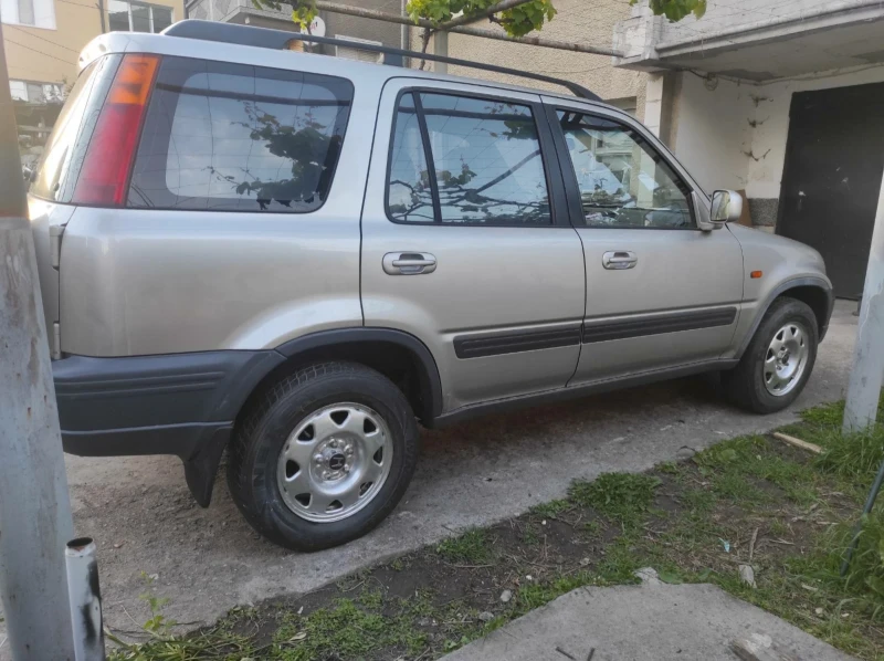 Honda Cr-v 2.0 клима 4х4, снимка 6 - Автомобили и джипове - 47116441