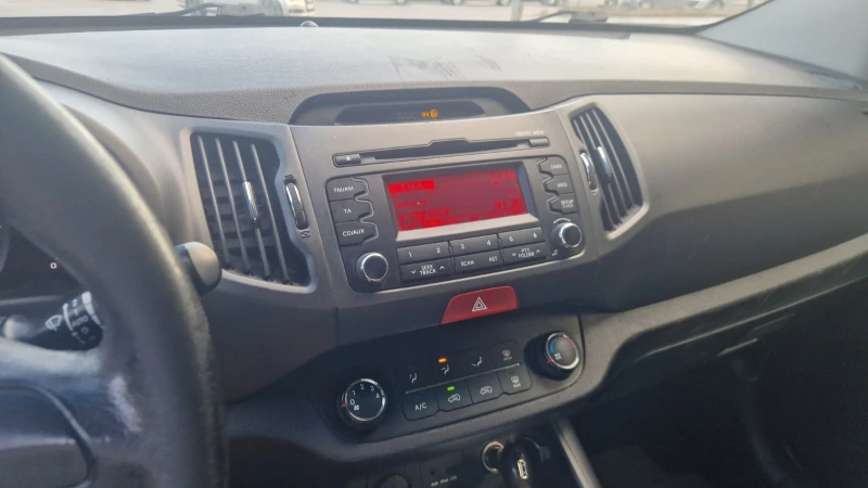 Kia Sportage III, снимка 8 - Автомобили и джипове - 52703175