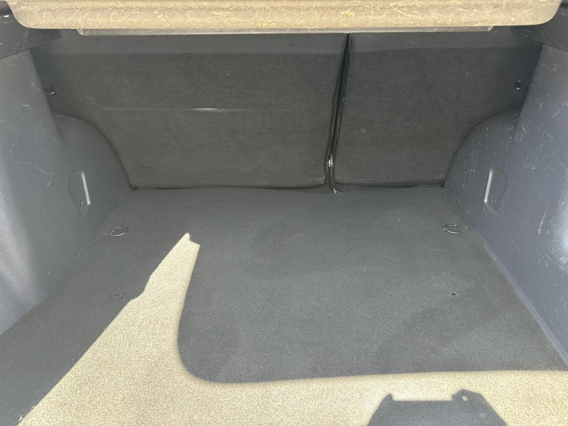 Dacia Duster 1.6* 105ps* НАВИ* FACE* КЛИМАТИК, снимка 17 - Автомобили и джипове - 51523768