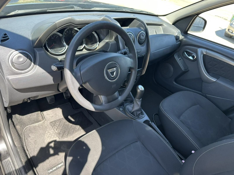 Dacia Duster 1.6* 105ps* НАВИ* FACE* КЛИМАТИК, снимка 9 - Автомобили и джипове - 51523768