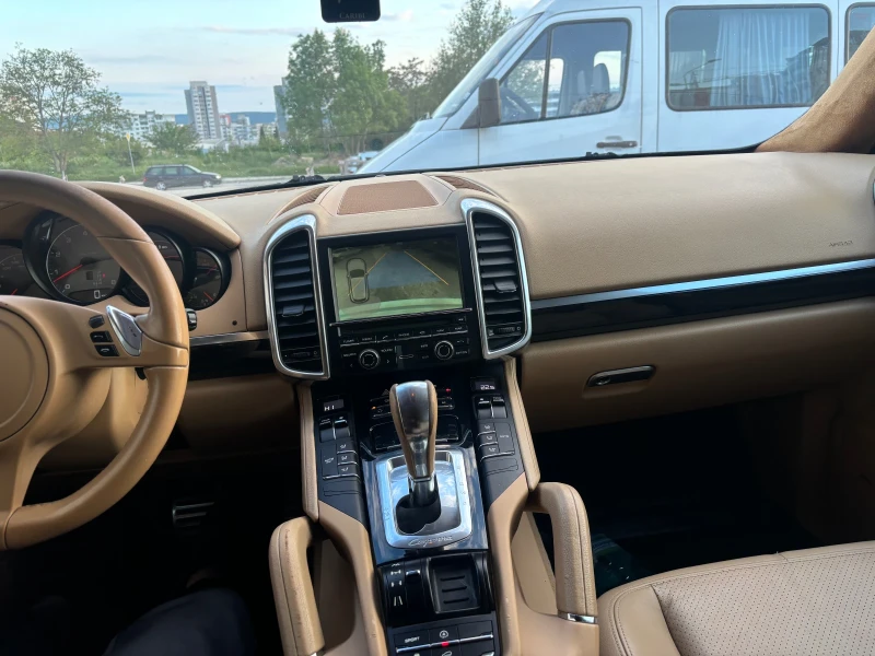 Porsche Cayenne, снимка 13 - Автомобили и джипове - 52351176