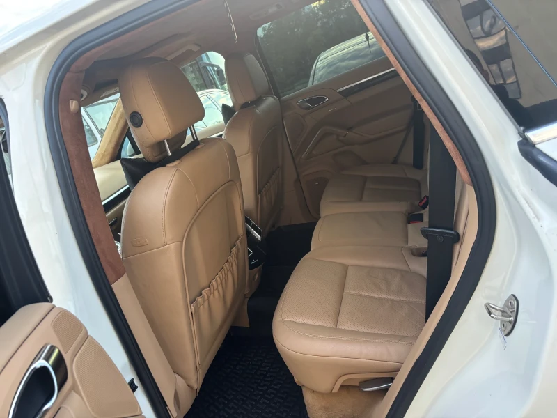 Porsche Cayenne, снимка 12 - Автомобили и джипове - 52351176