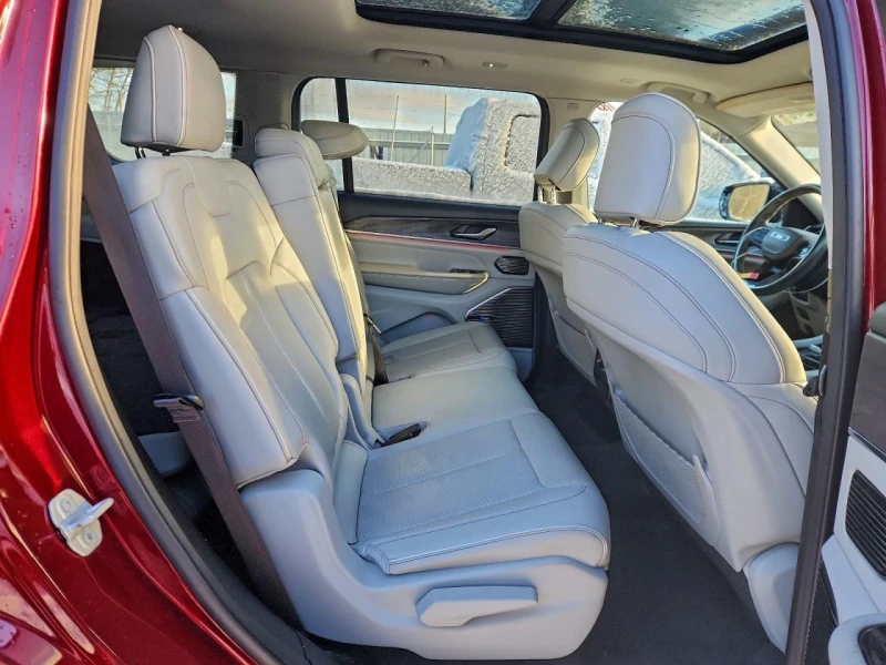 Jeep Grand cherokee L OVERLAND* DISTRONIC* КОЖА* ПОДГРЕВ* ОБДУХВАНЕ* , снимка 11 - Автомобили и джипове - 52848530