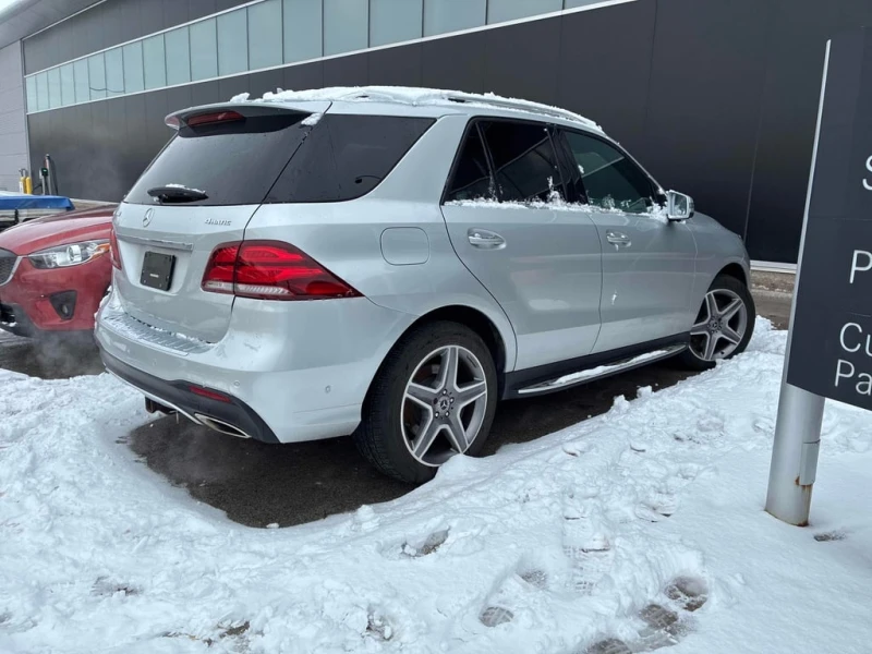Mercedes-Benz GLE * 400 * CARFAX * БЕЗ ПЪРВОНАЧАЛНА ВНОСКА, снимка 3 - Автомобили и джипове - 53023291