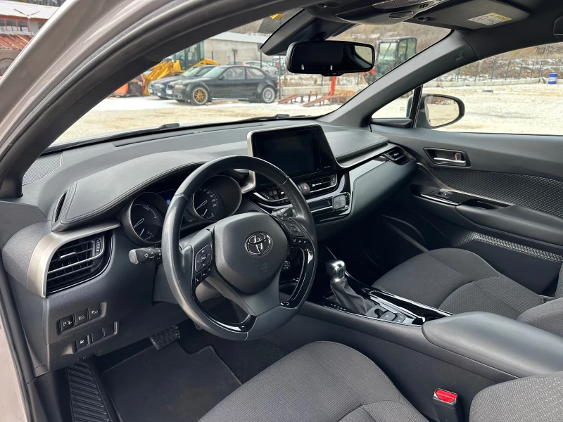 Toyota C-HR 1.8i HYBRID KEYLESS GO DISTRONIC, снимка 9 - Автомобили и джипове - 53091211