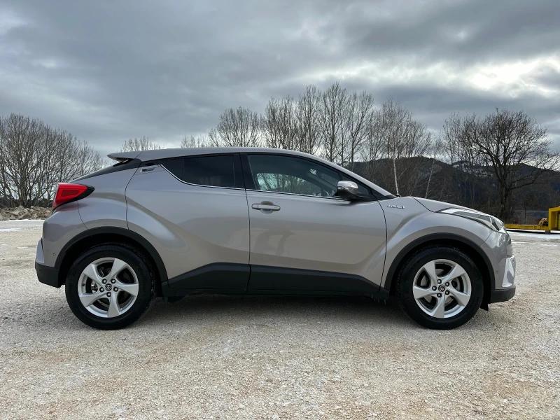 Toyota C-HR 1.8i HYBRID KEYLESS GO DISTRONIC, снимка 4 - Автомобили и джипове - 53091211