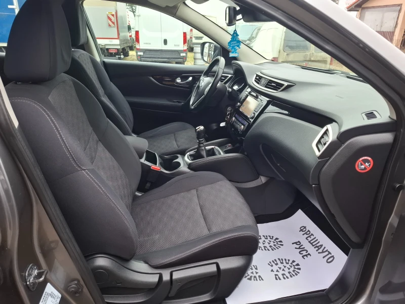 Nissan Qashqai 1.2Т Navi Камера, снимка 11 - Автомобили и джипове - 53510201