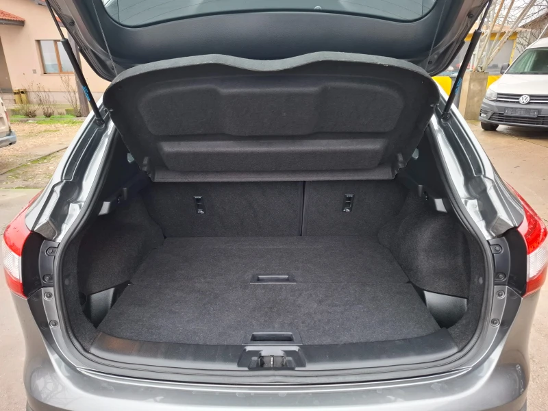 Nissan Qashqai 1.2Т Navi Камера, снимка 12 - Автомобили и джипове - 53510201