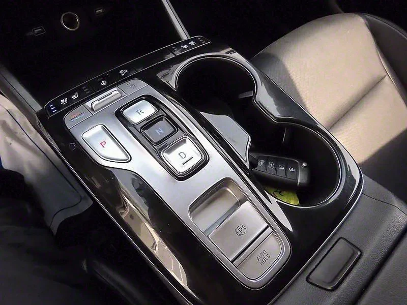 Hyundai Tucson 2.0 4Wd Modern, снимка 14 - Автомобили и джипове - 53367381