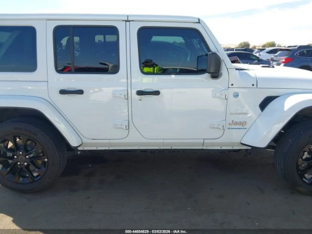 Jeep Wrangler 4XE SAHARA* КОЖЕН САЛОН  - изображение 7