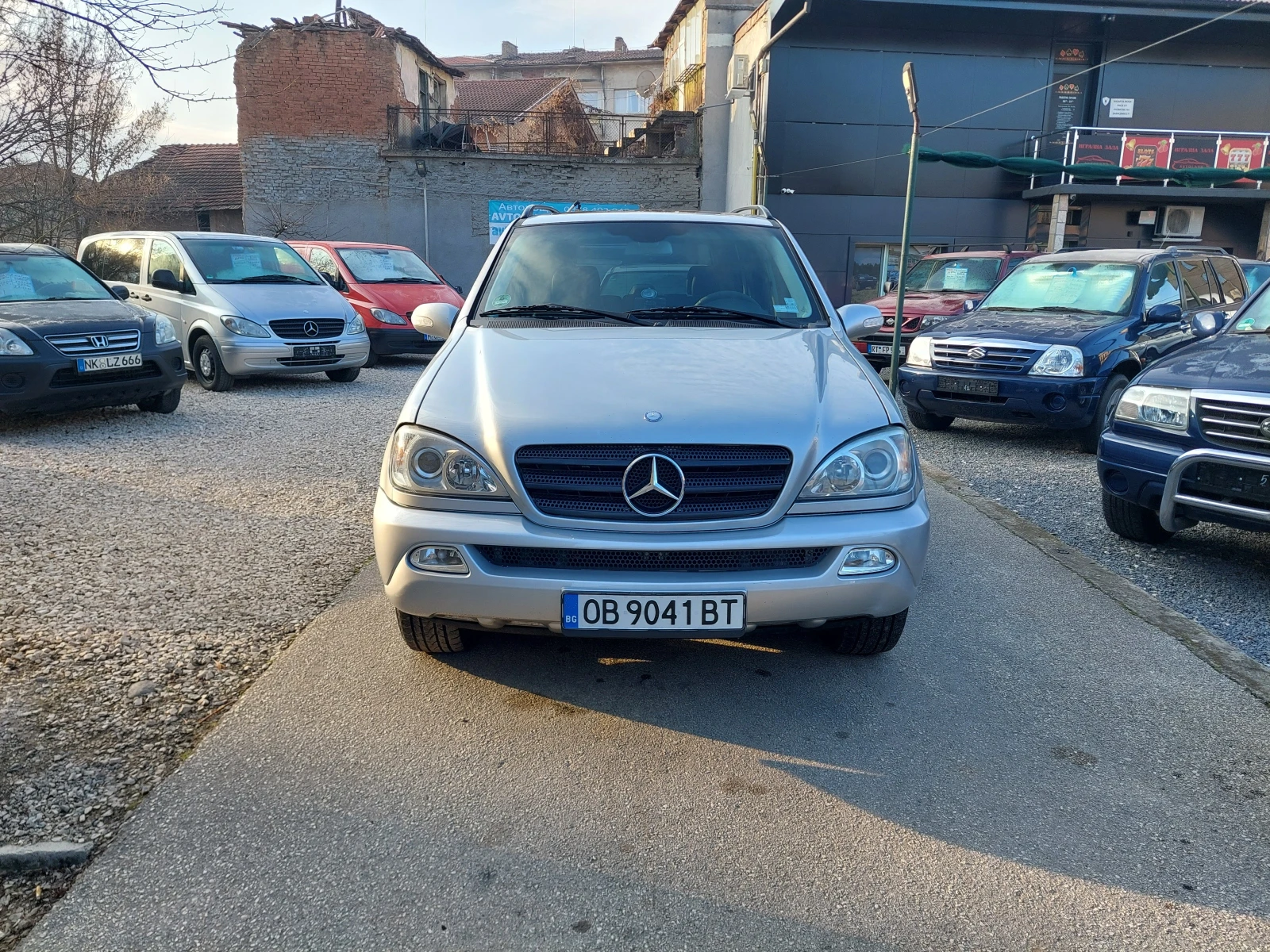 Mercedes-Benz ML 270 2, 7 CDI-163кс-КАТО НОВ - изображение 2