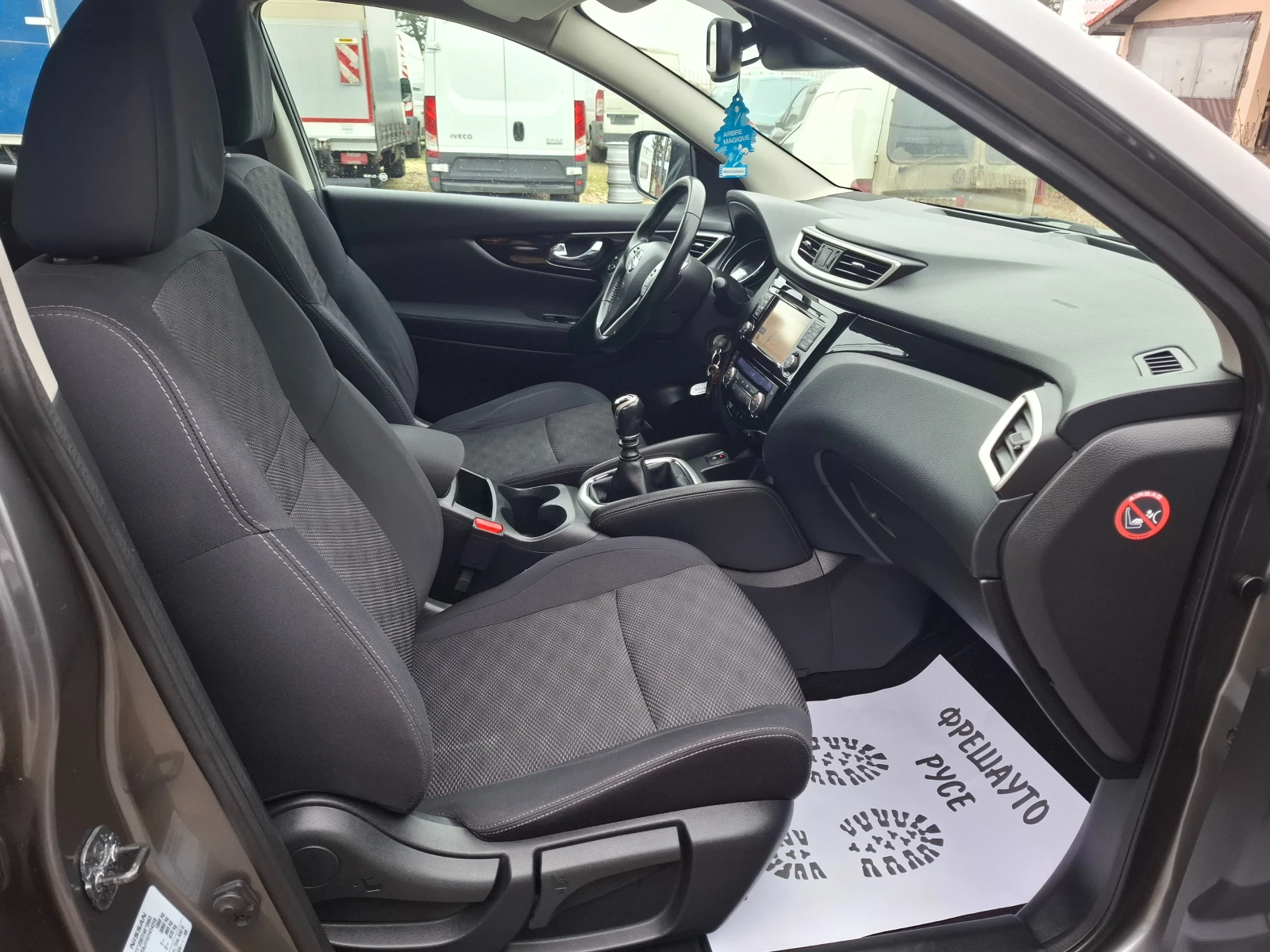 Nissan Qashqai 1.2� Navi ������ | Mobile.bg � ����������� 11