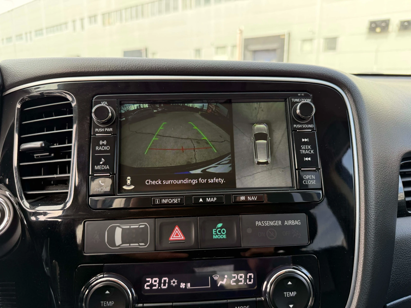 Mitsubishi Outlander, снимка 16 - Автомобили и джипове - 53822616