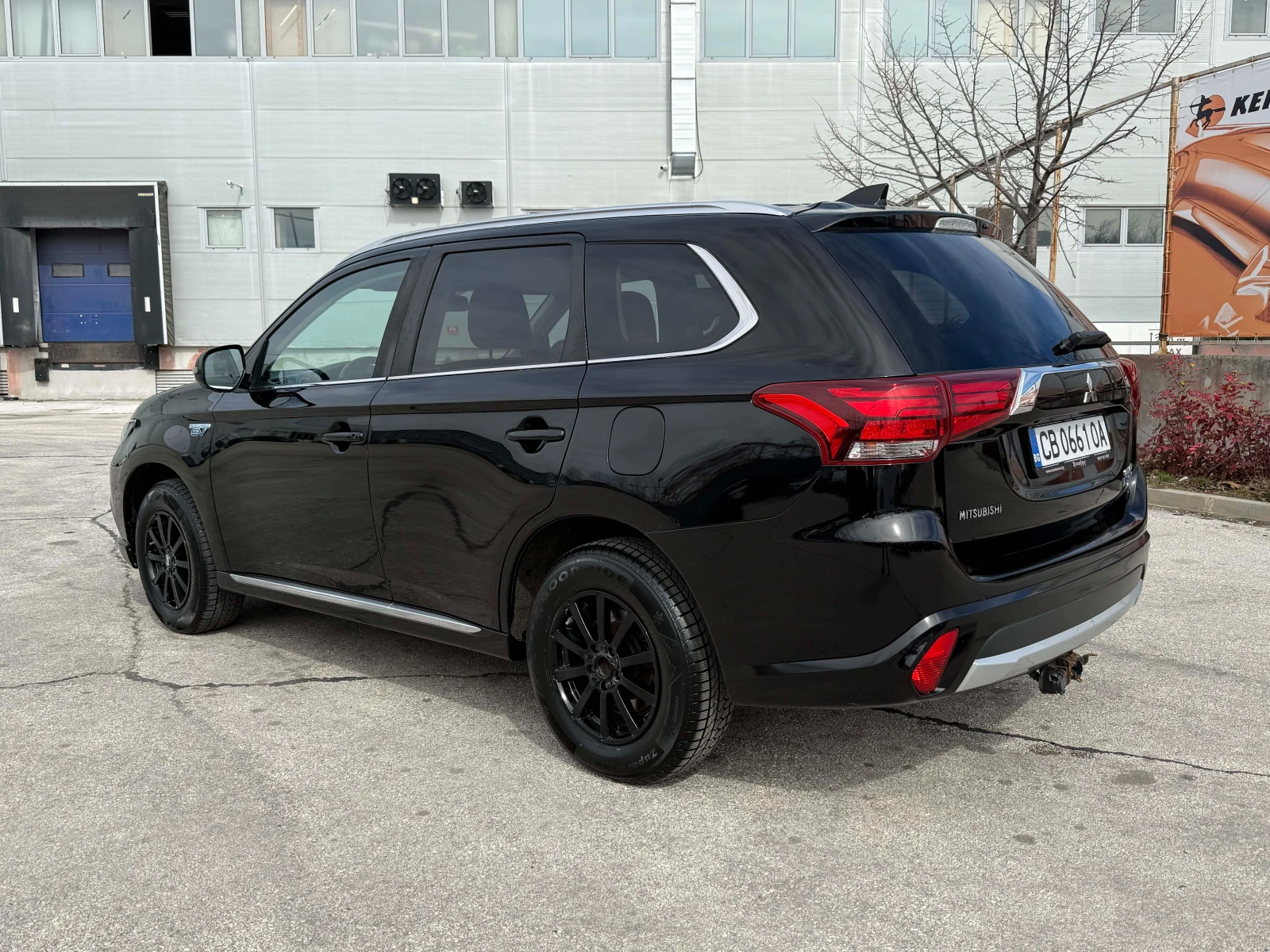 Mitsubishi Outlander, снимка 3 - Автомобили и джипове - 53822616