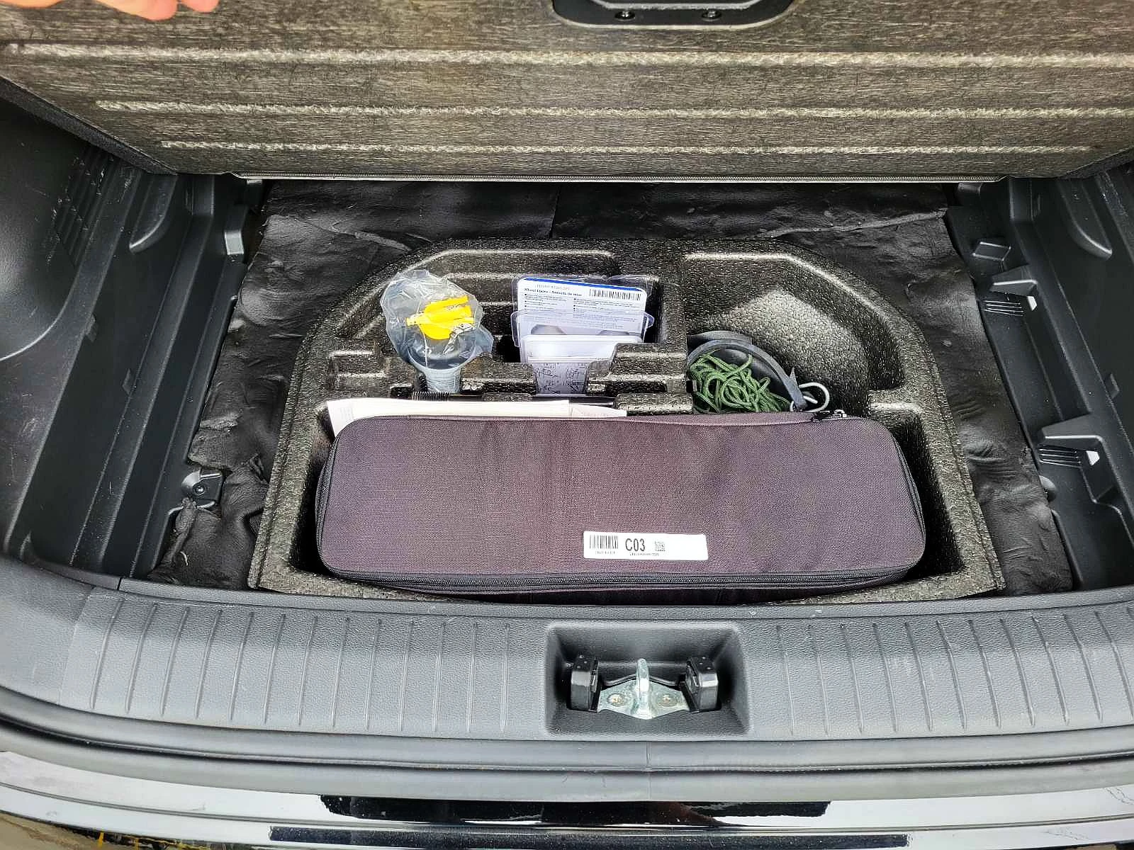 Hyundai Kona EV FACELIFT 64KW 204hp, снимка 14 - Автомобили и джипове - 53922555