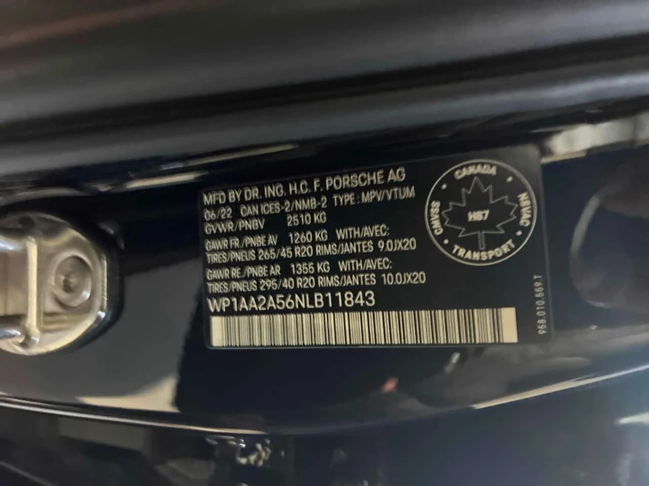 Porsche Macan * AWD * CARFAX * BOSE * ОБДУХВАНЕ * КЛИП НА МОТОРА, снимка 10 - Автомобили и джипове - 54044145