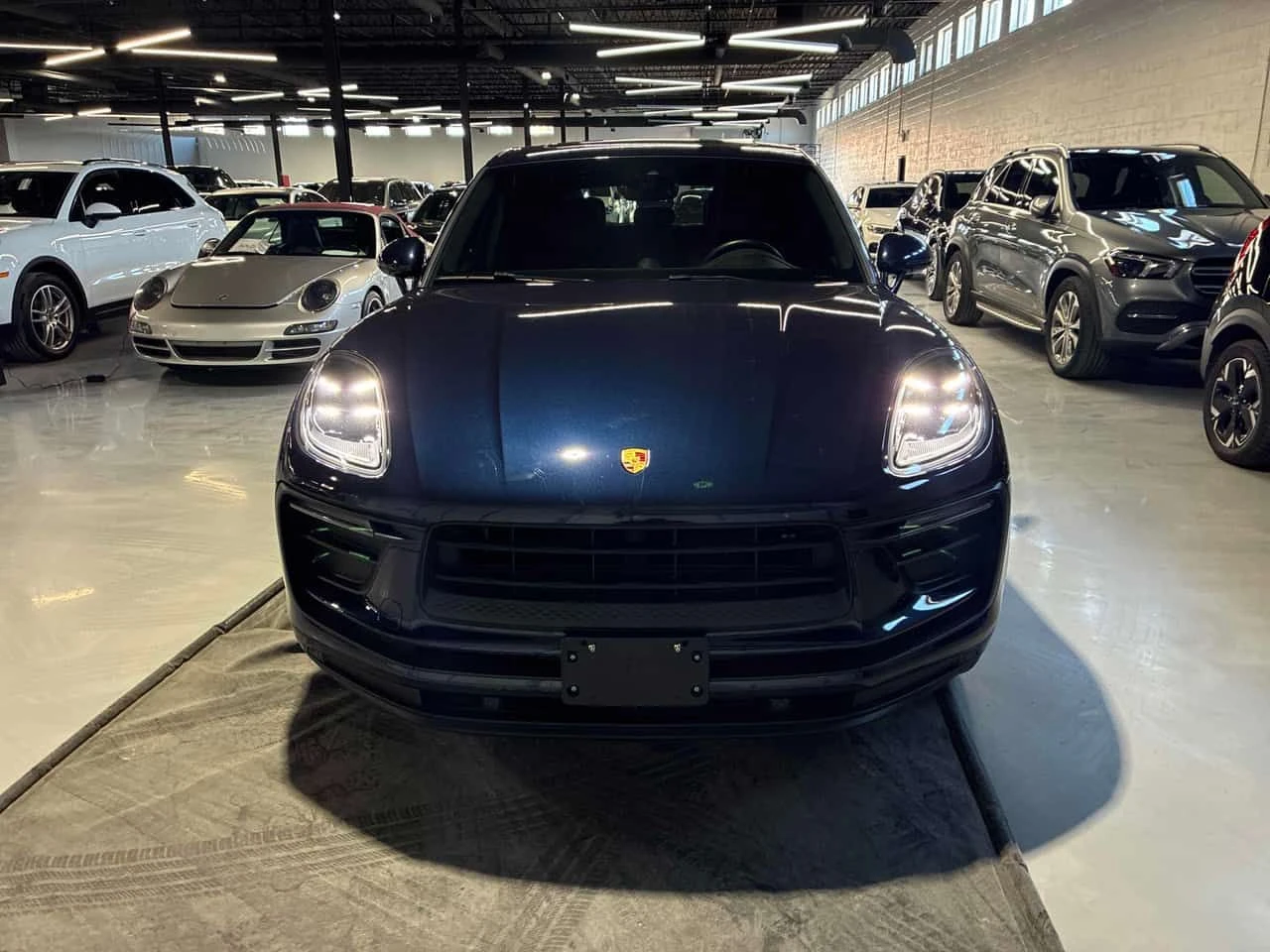 Porsche Macan * AWD * CARFAX * BOSE * ОБДУХВАНЕ * КЛИП НА МОТОРА, снимка 6 - Автомобили и джипове - 54044145