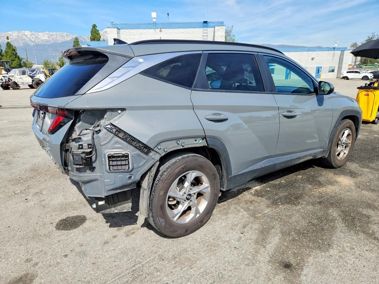 Hyundai Tucson SEL* ПОДГРЕВ* КАМЕРИ* KEYLESS* 35000KM* , снимка 5 - Автомобили и джипове - 54113510