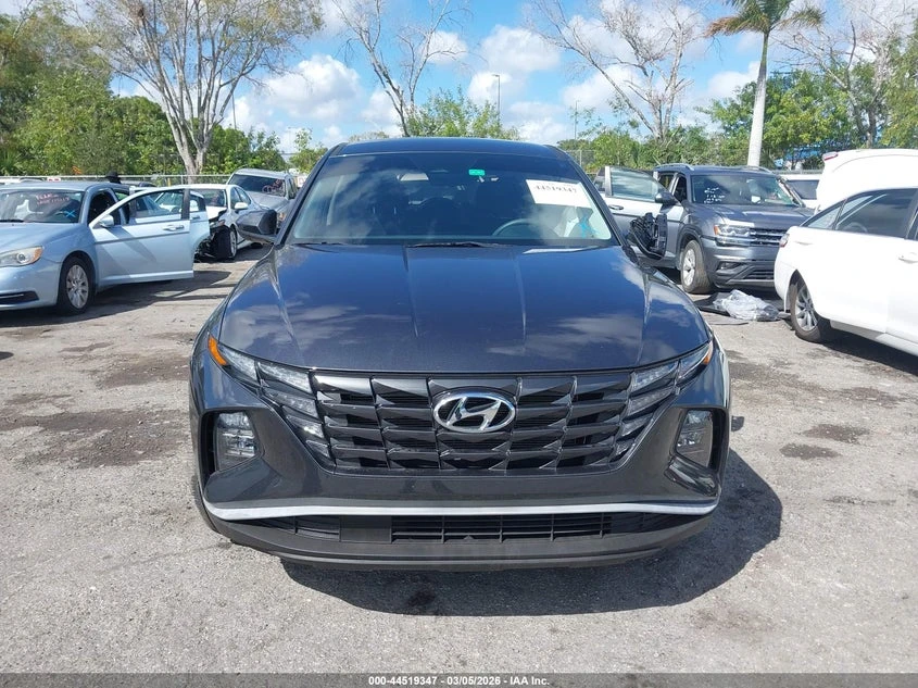Hyundai Tucson 2.5L I-4 DI, DOHC, VVT, 187HP Front Wheel Drive | Mobile.bg � ����������� 12