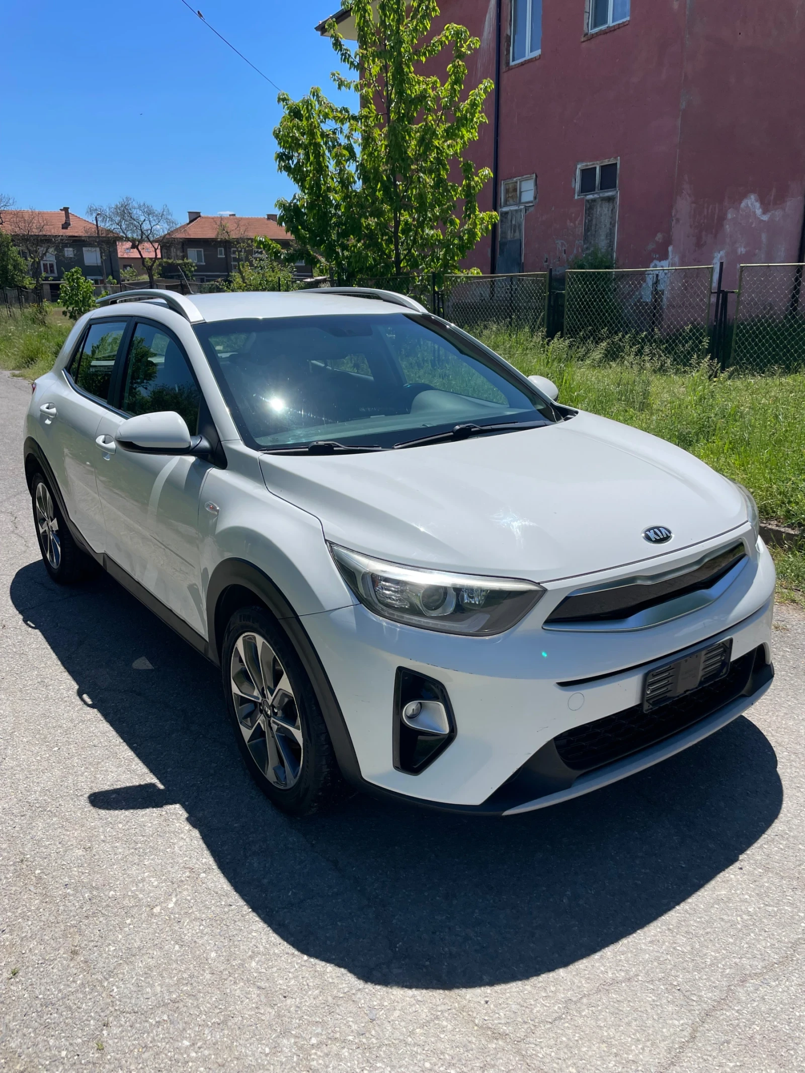 Kia Stonic 1.4 Газ, снимка 9 - Автомобили и джипове - 54556102