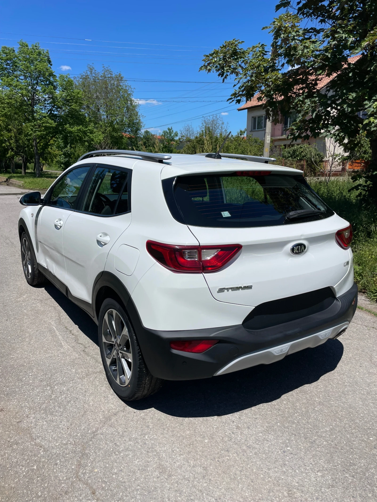 Kia Stonic 1.4 Газ, снимка 4 - Автомобили и джипове - 54556102
